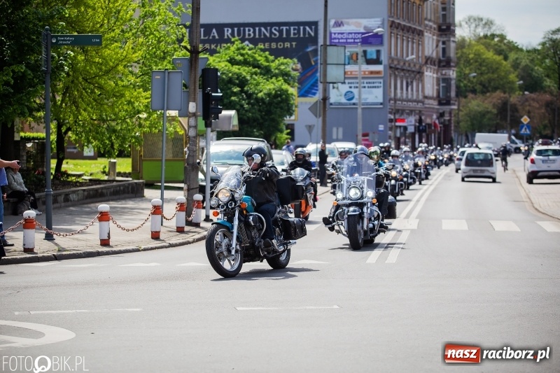 Zdjęcie w galerii na portalu naszraciborz.pl: Raciborskie rozpoczęcie sezonu motocyklowego [FOTO i WIDEO] wiadomości z regionu