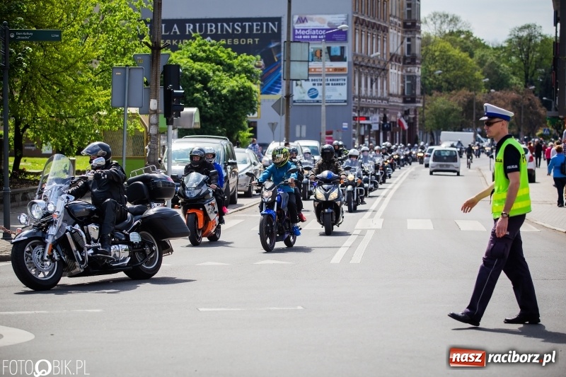 Zdjęcie w galerii na portalu naszraciborz.pl: Raciborskie rozpoczęcie sezonu motocyklowego [FOTO i WIDEO] wiadomości z regionu