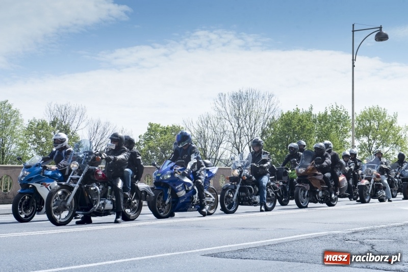 Zdjęcie w galerii na portalu naszraciborz.pl: Raciborskie rozpoczęcie sezonu motocyklowego [FOTO i WIDEO] wiadomości z regionu