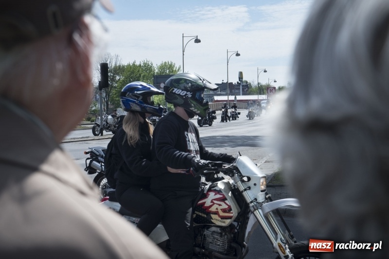 Zdjęcie w galerii na portalu naszraciborz.pl: Raciborskie rozpoczęcie sezonu motocyklowego [FOTO i WIDEO] wiadomości z regionu
