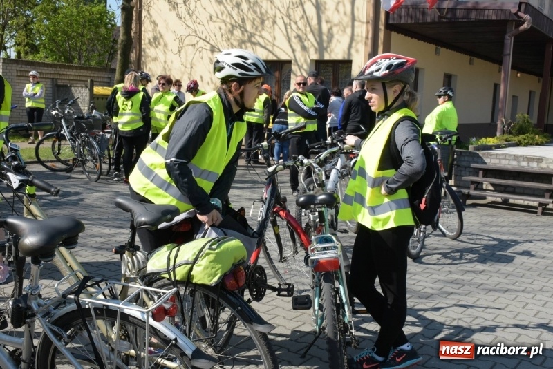 Zdjęcie w galerii na portalu naszraciborz.pl: Ale jazda ! Rajd rozpoczynający sezon rowerowy w gminie Krzyżanowice  wiadomości z regionu