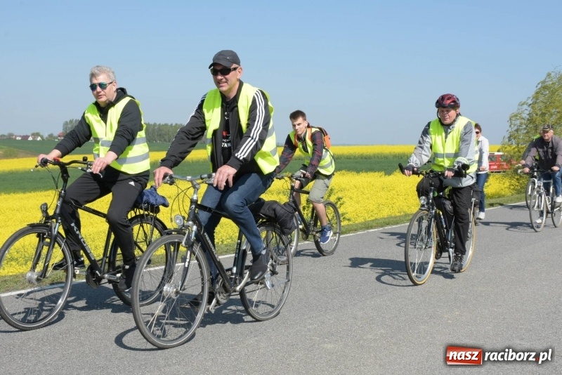 Zdjęcie w galerii na portalu naszraciborz.pl: Ale jazda ! Rajd rozpoczynający sezon rowerowy w gminie Krzyżanowice  wiadomości z regionu