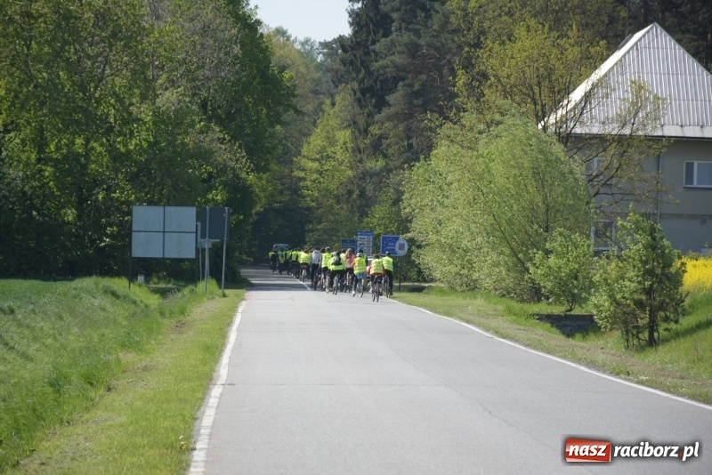 Zdjęcie w galerii na portalu naszraciborz.pl: Ale jazda ! Rajd rozpoczynający sezon rowerowy w gminie Krzyżanowice  wiadomości z regionu
