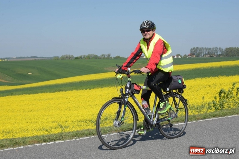 Zdjęcie w galerii na portalu naszraciborz.pl: Ale jazda ! Rajd rozpoczynający sezon rowerowy w gminie Krzyżanowice  wiadomości z regionu