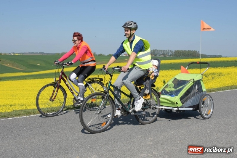 Zdjęcie w galerii na portalu naszraciborz.pl: Ale jazda ! Rajd rozpoczynający sezon rowerowy w gminie Krzyżanowice  wiadomości z regionu