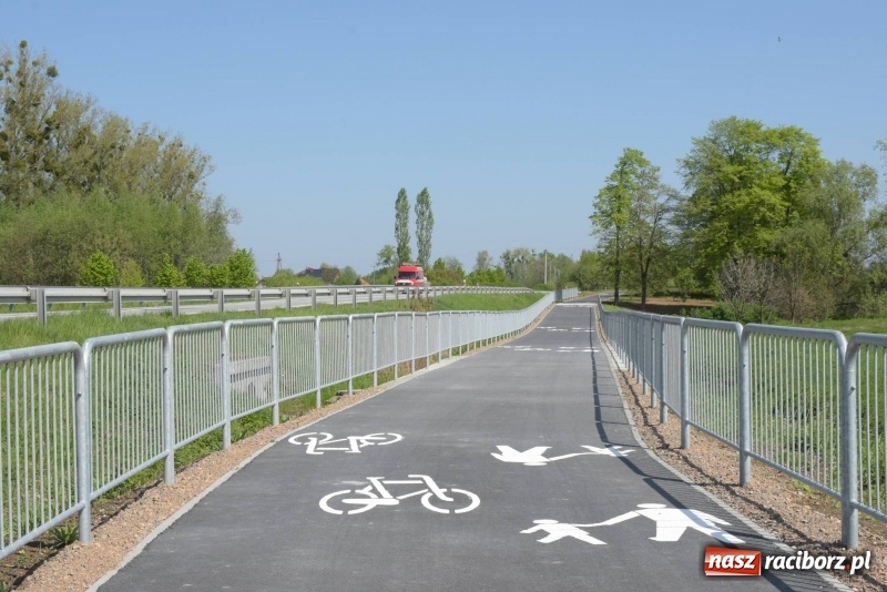 Zdjęcie w galerii na portalu naszraciborz.pl: Ale jazda ! Rajd rozpoczynający sezon rowerowy w gminie Krzyżanowice  wiadomości z regionu