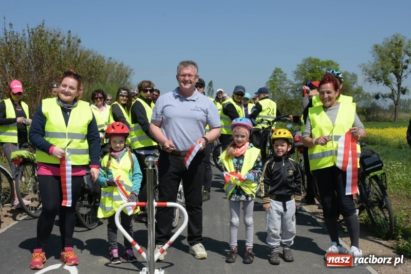 Zdjęcie w galerii na portalu naszraciborz.pl: Ale jazda ! Rajd rozpoczynający sezon rowerowy w gminie Krzyżanowice  wiadomości z regionu