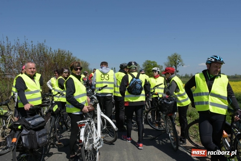 Zdjęcie w galerii na portalu naszraciborz.pl: Ale jazda ! Rajd rozpoczynający sezon rowerowy w gminie Krzyżanowice  wiadomości z regionu