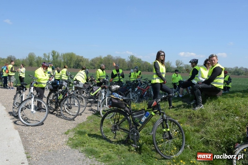 Zdjęcie w galerii na portalu naszraciborz.pl: Ale jazda ! Rajd rozpoczynający sezon rowerowy w gminie Krzyżanowice  wiadomości z regionu