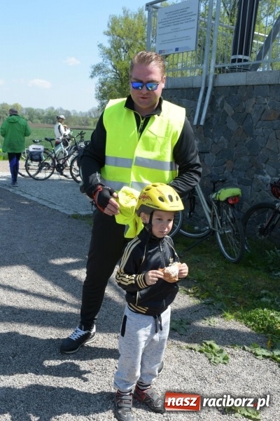 Zdjęcie w galerii na portalu naszraciborz.pl: Ale jazda ! Rajd rozpoczynający sezon rowerowy w gminie Krzyżanowice  wiadomości z regionu