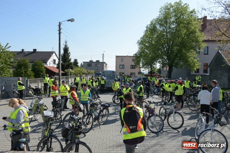 Zdjęcie w galerii na portalu naszraciborz.pl: Ale jazda ! Rajd rozpoczynający sezon rowerowy w gminie Krzyżanowice  wiadomości z regionu