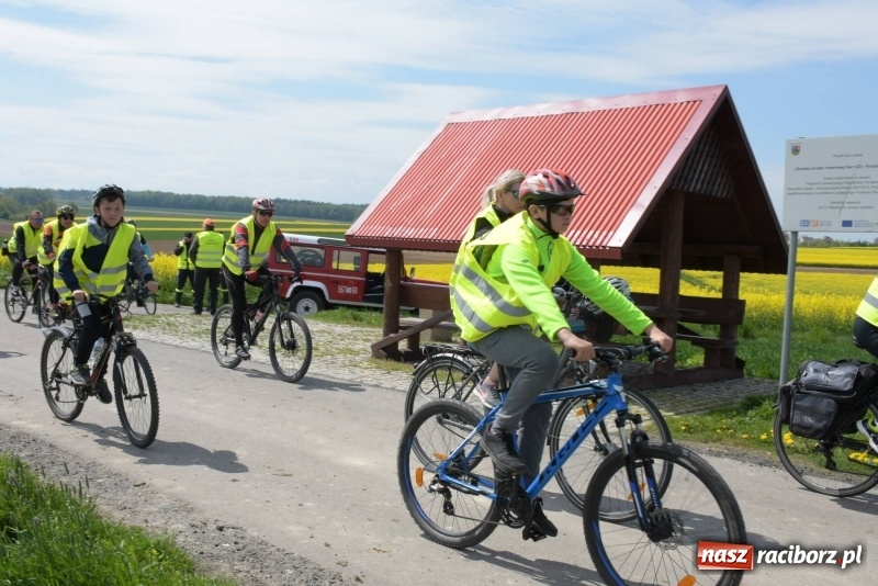 Zdjęcie w galerii na portalu naszraciborz.pl: Ale jazda ! Rajd rozpoczynający sezon rowerowy w gminie Krzyżanowice  wiadomości z regionu