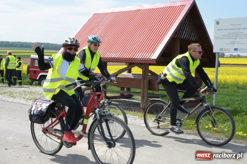 Zdjęcie w galerii na portalu naszraciborz.pl: Ale jazda ! Rajd rozpoczynający sezon rowerowy w gminie Krzyżanowice  wiadomości z regionu
