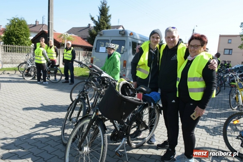 Zdjęcie w galerii na portalu naszraciborz.pl: Ale jazda ! Rajd rozpoczynający sezon rowerowy w gminie Krzyżanowice  wiadomości z regionu
