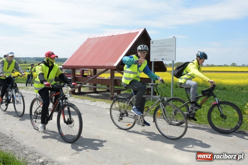 Zdjęcie w galerii na portalu naszraciborz.pl: Ale jazda ! Rajd rozpoczynający sezon rowerowy w gminie Krzyżanowice  wiadomości z regionu