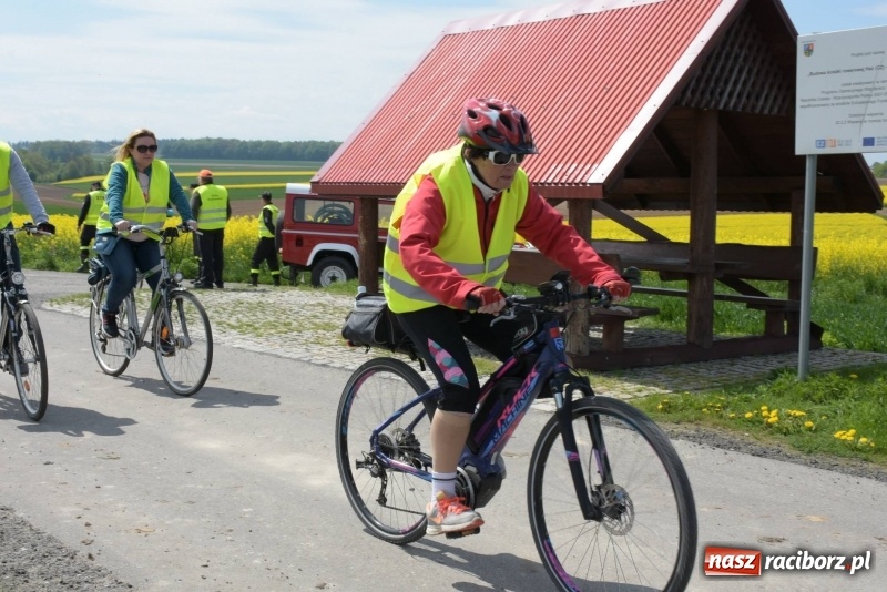 Zdjęcie w galerii na portalu naszraciborz.pl: Ale jazda ! Rajd rozpoczynający sezon rowerowy w gminie Krzyżanowice  wiadomości z regionu