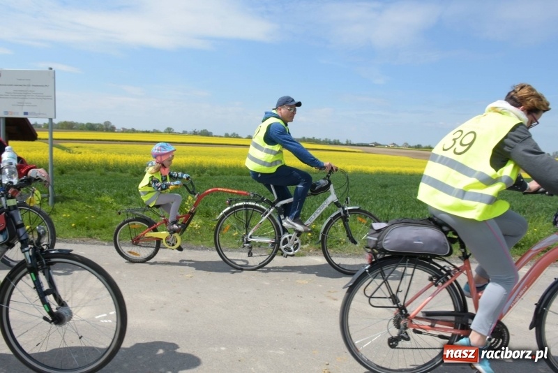 Zdjęcie w galerii na portalu naszraciborz.pl: Ale jazda ! Rajd rozpoczynający sezon rowerowy w gminie Krzyżanowice  wiadomości z regionu