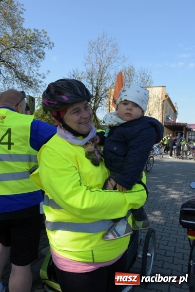 Zdjęcie w galerii na portalu naszraciborz.pl: Ale jazda ! Rajd rozpoczynający sezon rowerowy w gminie Krzyżanowice  wiadomości z regionu