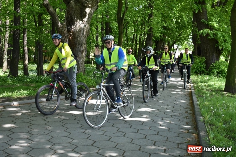 Zdjęcie w galerii na portalu naszraciborz.pl: Ale jazda ! Rajd rozpoczynający sezon rowerowy w gminie Krzyżanowice  wiadomości z regionu