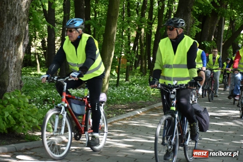 Zdjęcie w galerii na portalu naszraciborz.pl: Ale jazda ! Rajd rozpoczynający sezon rowerowy w gminie Krzyżanowice  wiadomości z regionu