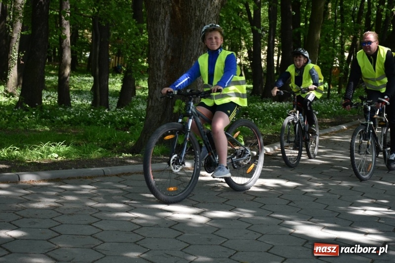 Zdjęcie w galerii na portalu naszraciborz.pl: Ale jazda ! Rajd rozpoczynający sezon rowerowy w gminie Krzyżanowice  wiadomości z regionu