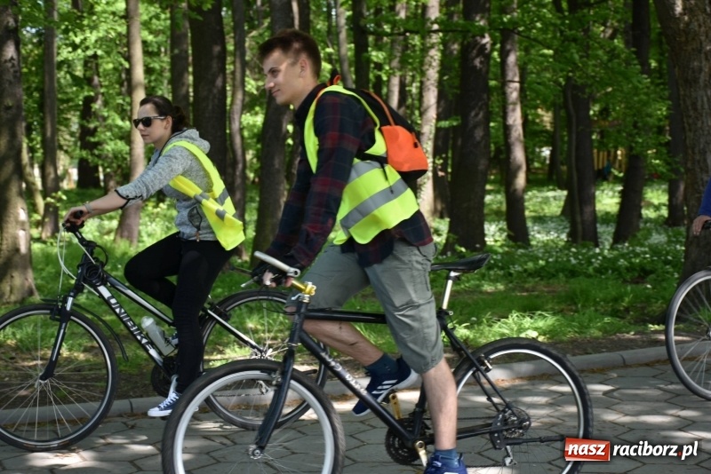 Zdjęcie w galerii na portalu naszraciborz.pl: Ale jazda ! Rajd rozpoczynający sezon rowerowy w gminie Krzyżanowice  wiadomości z regionu