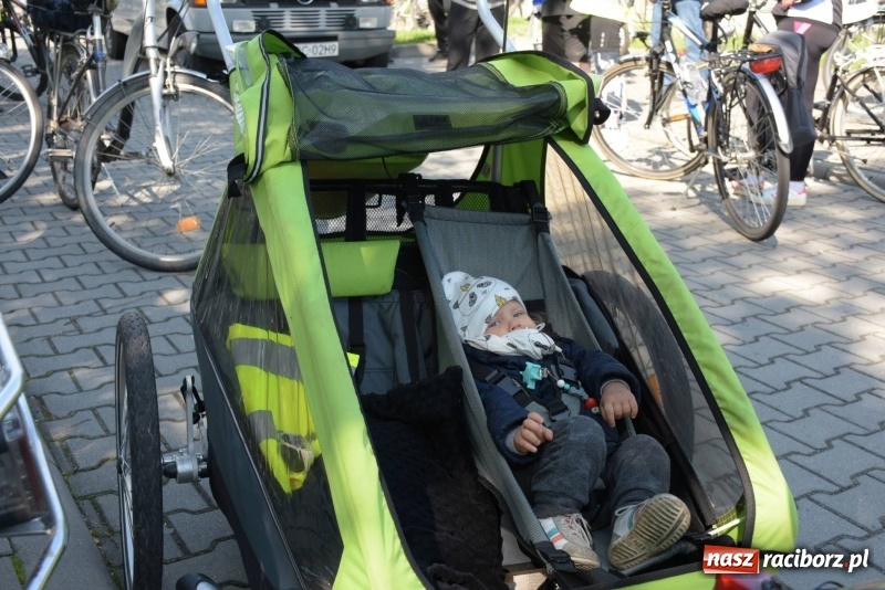 Zdjęcie w galerii na portalu naszraciborz.pl: Ale jazda ! Rajd rozpoczynający sezon rowerowy w gminie Krzyżanowice  wiadomości z regionu