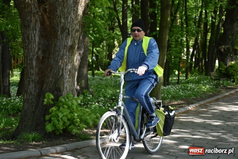 Zdjęcie w galerii na portalu naszraciborz.pl: Ale jazda ! Rajd rozpoczynający sezon rowerowy w gminie Krzyżanowice  wiadomości z regionu