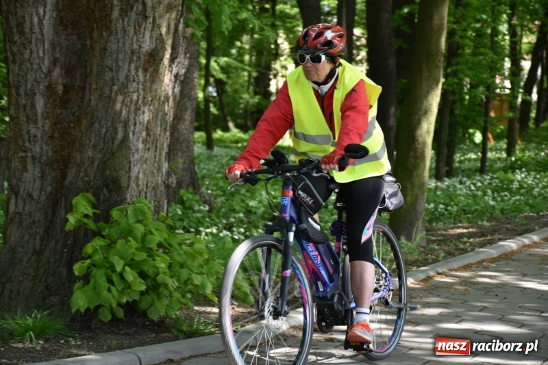 Zdjęcie w galerii na portalu naszraciborz.pl: Ale jazda ! Rajd rozpoczynający sezon rowerowy w gminie Krzyżanowice  wiadomości z regionu