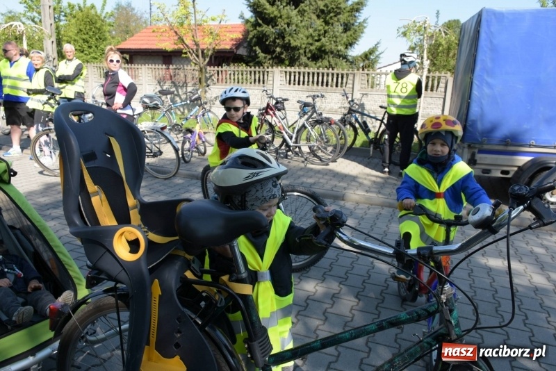 Zdjęcie w galerii na portalu naszraciborz.pl: Ale jazda ! Rajd rozpoczynający sezon rowerowy w gminie Krzyżanowice  wiadomości z regionu