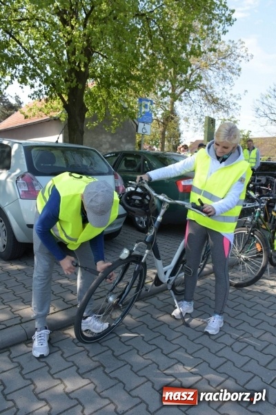 Zdjęcie w galerii na portalu naszraciborz.pl: Ale jazda ! Rajd rozpoczynający sezon rowerowy w gminie Krzyżanowice  wiadomości z regionu