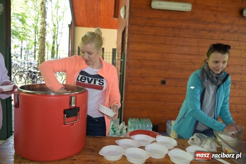 Zdjęcie w galerii na portalu naszraciborz.pl: Ale jazda ! Rajd rozpoczynający sezon rowerowy w gminie Krzyżanowice  wiadomości z regionu