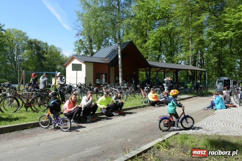 Zdjęcie w galerii na portalu naszraciborz.pl: Ale jazda ! Rajd rozpoczynający sezon rowerowy w gminie Krzyżanowice  wiadomości z regionu