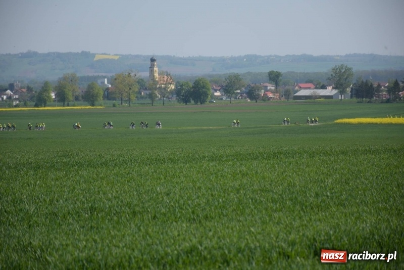 Zdjęcie w galerii na portalu naszraciborz.pl: Ale jazda ! Rajd rozpoczynający sezon rowerowy w gminie Krzyżanowice  wiadomości z regionu