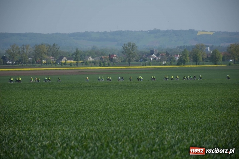 Zdjęcie w galerii na portalu naszraciborz.pl: Ale jazda ! Rajd rozpoczynający sezon rowerowy w gminie Krzyżanowice  wiadomości z regionu