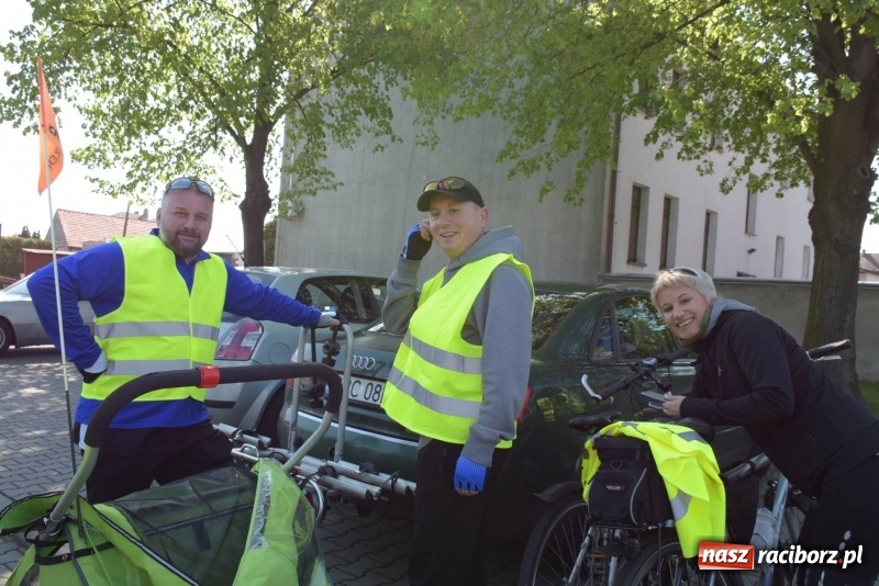 Zdjęcie w galerii na portalu naszraciborz.pl: Ale jazda ! Rajd rozpoczynający sezon rowerowy w gminie Krzyżanowice  wiadomości z regionu