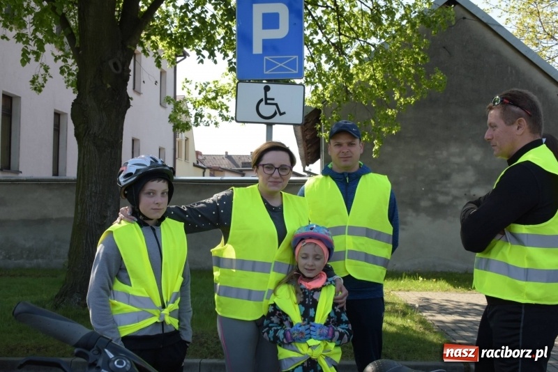 Zdjęcie w galerii na portalu naszraciborz.pl: Ale jazda ! Rajd rozpoczynający sezon rowerowy w gminie Krzyżanowice  wiadomości z regionu