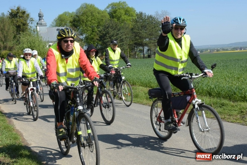 Zdjęcie w galerii na portalu naszraciborz.pl: Ale jazda ! Rajd rozpoczynający sezon rowerowy w gminie Krzyżanowice  wiadomości z regionu