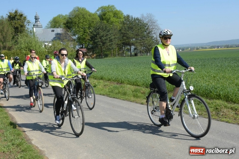 Zdjęcie w galerii na portalu naszraciborz.pl: Ale jazda ! Rajd rozpoczynający sezon rowerowy w gminie Krzyżanowice  wiadomości z regionu