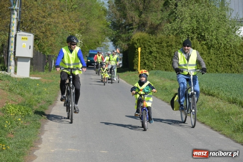 Zdjęcie w galerii na portalu naszraciborz.pl: Ale jazda ! Rajd rozpoczynający sezon rowerowy w gminie Krzyżanowice  wiadomości z regionu