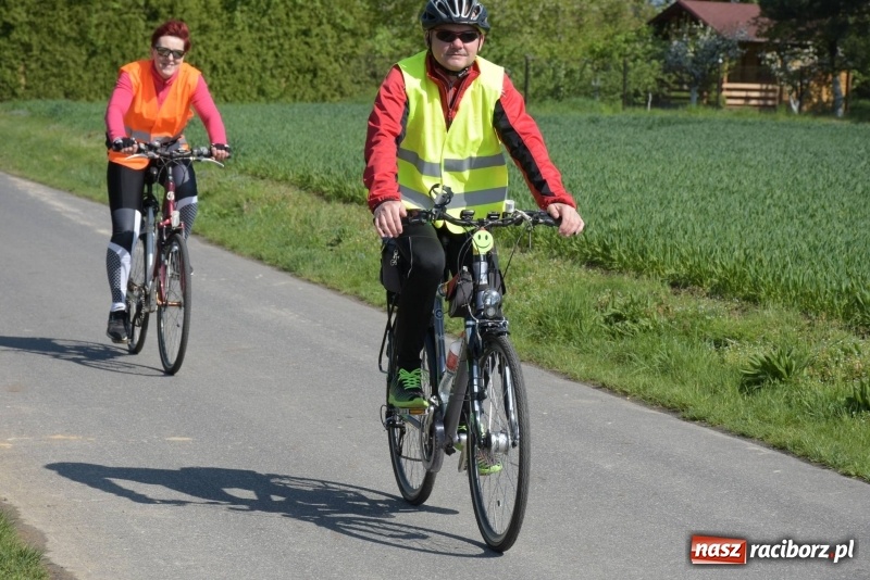 Zdjęcie w galerii na portalu naszraciborz.pl: Ale jazda ! Rajd rozpoczynający sezon rowerowy w gminie Krzyżanowice  wiadomości z regionu