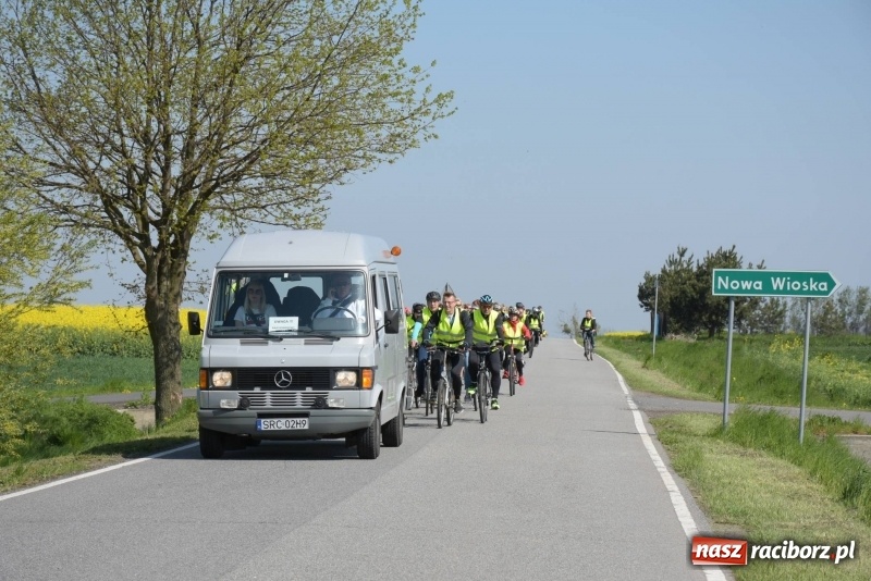 Zdjęcie w galerii na portalu naszraciborz.pl: Ale jazda ! Rajd rozpoczynający sezon rowerowy w gminie Krzyżanowice  wiadomości z regionu
