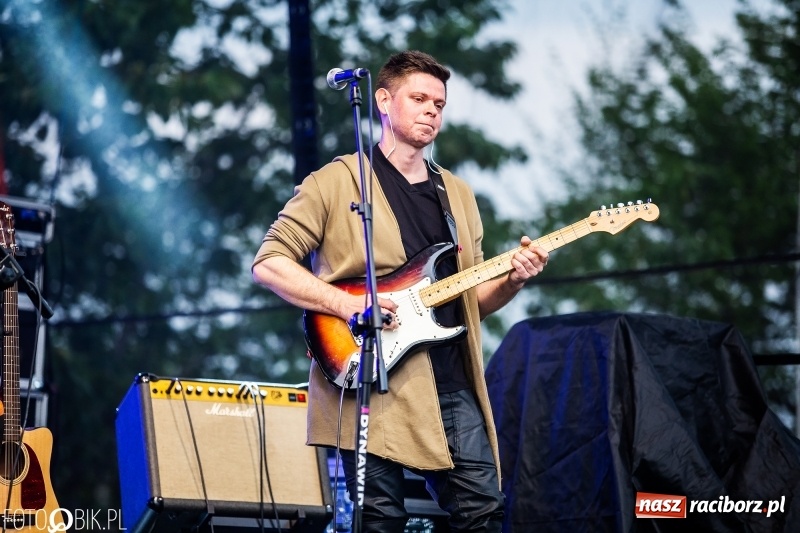 Zdjęcie w galerii na portalu naszraciborz.pl: Pierwszy dzień majówki w Nędzy za nami wiadomości z regionu