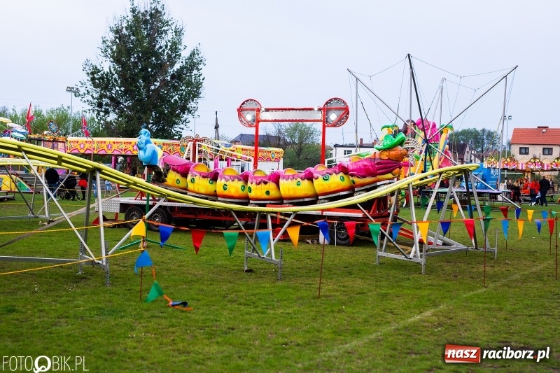 Zdjęcie w galerii na portalu naszraciborz.pl: Pierwszy dzień majówki w Nędzy za nami wiadomości z regionu