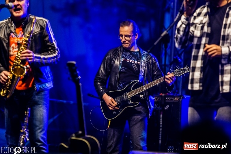 Zdjęcie w galerii na portalu naszraciborz.pl: Pierwszy dzień majówki w Nędzy za nami wiadomości z regionu