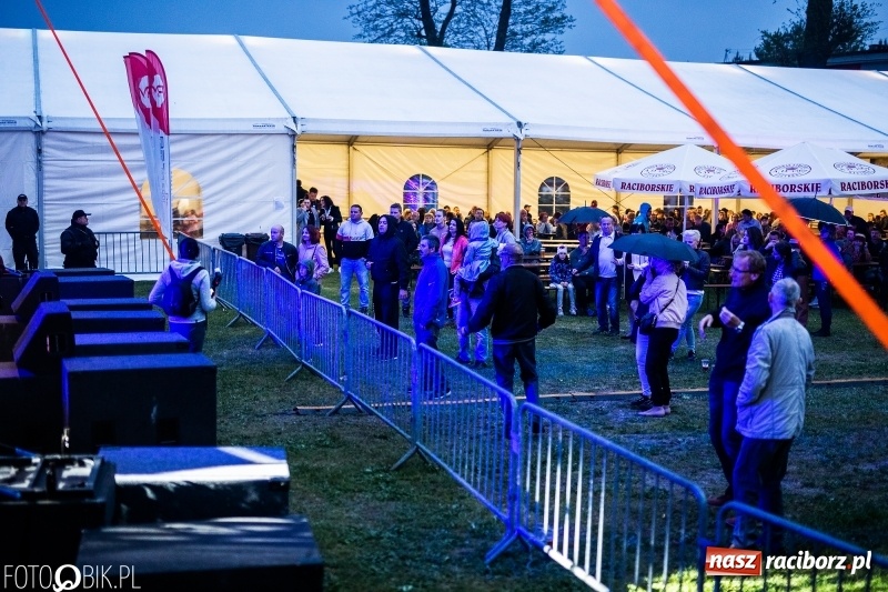 Zdjęcie w galerii na portalu naszraciborz.pl: Pierwszy dzień majówki w Nędzy za nami wiadomości z regionu