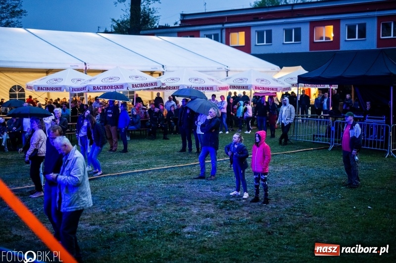 Zdjęcie w galerii na portalu naszraciborz.pl: Pierwszy dzień majówki w Nędzy za nami wiadomości z regionu