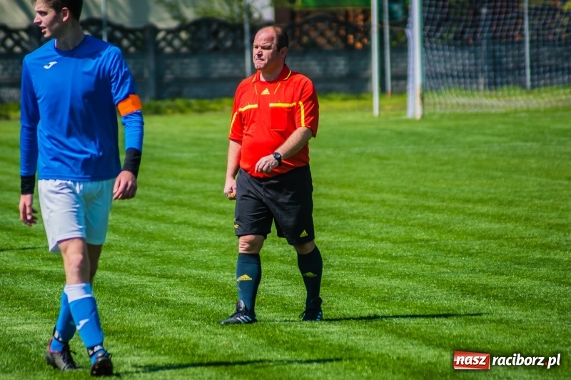 Zdjęcie w galerii na portalu naszraciborz.pl: Juniorzy Tworkowa bez problemów wygrali z rówieśnikami z Pawłowa [FOTO] wiadomości z regionu
