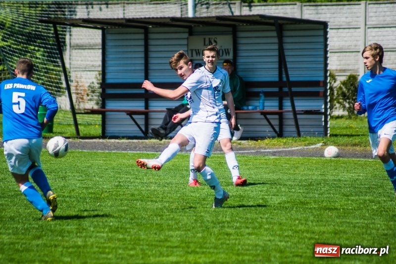 Zdjęcie w galerii na portalu naszraciborz.pl: Juniorzy Tworkowa bez problemów wygrali z rówieśnikami z Pawłowa [FOTO] wiadomości z regionu