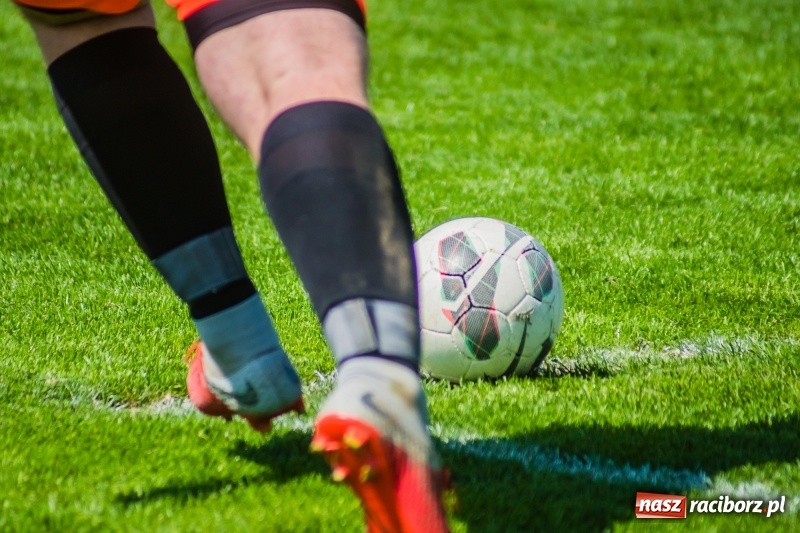 Zdjęcie w galerii na portalu naszraciborz.pl: Juniorzy Tworkowa bez problemów wygrali z rówieśnikami z Pawłowa [FOTO] wiadomości z regionu